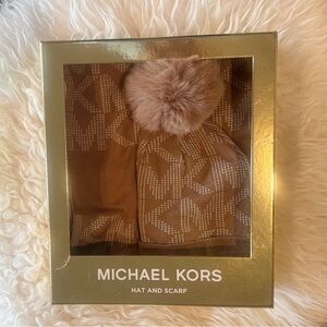 Michael Kors Tan & White Winter Scarf & pom pom Hat Set*NWB